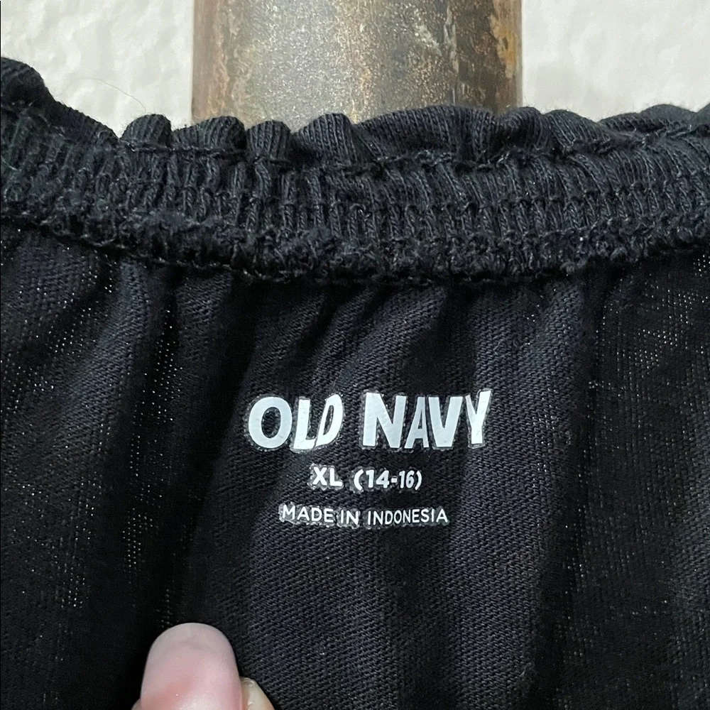 Old Navy Black Off-Shoulder Romper Jr Girls XL (14-16) Ruffle neckline like new